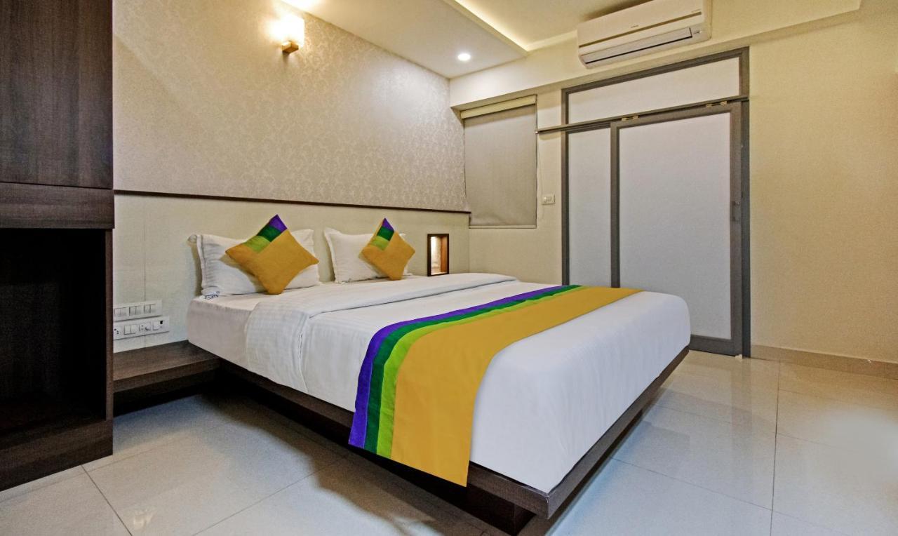 Itsy Hotels Deluxe Inn Ченнаи Экстерьер фото