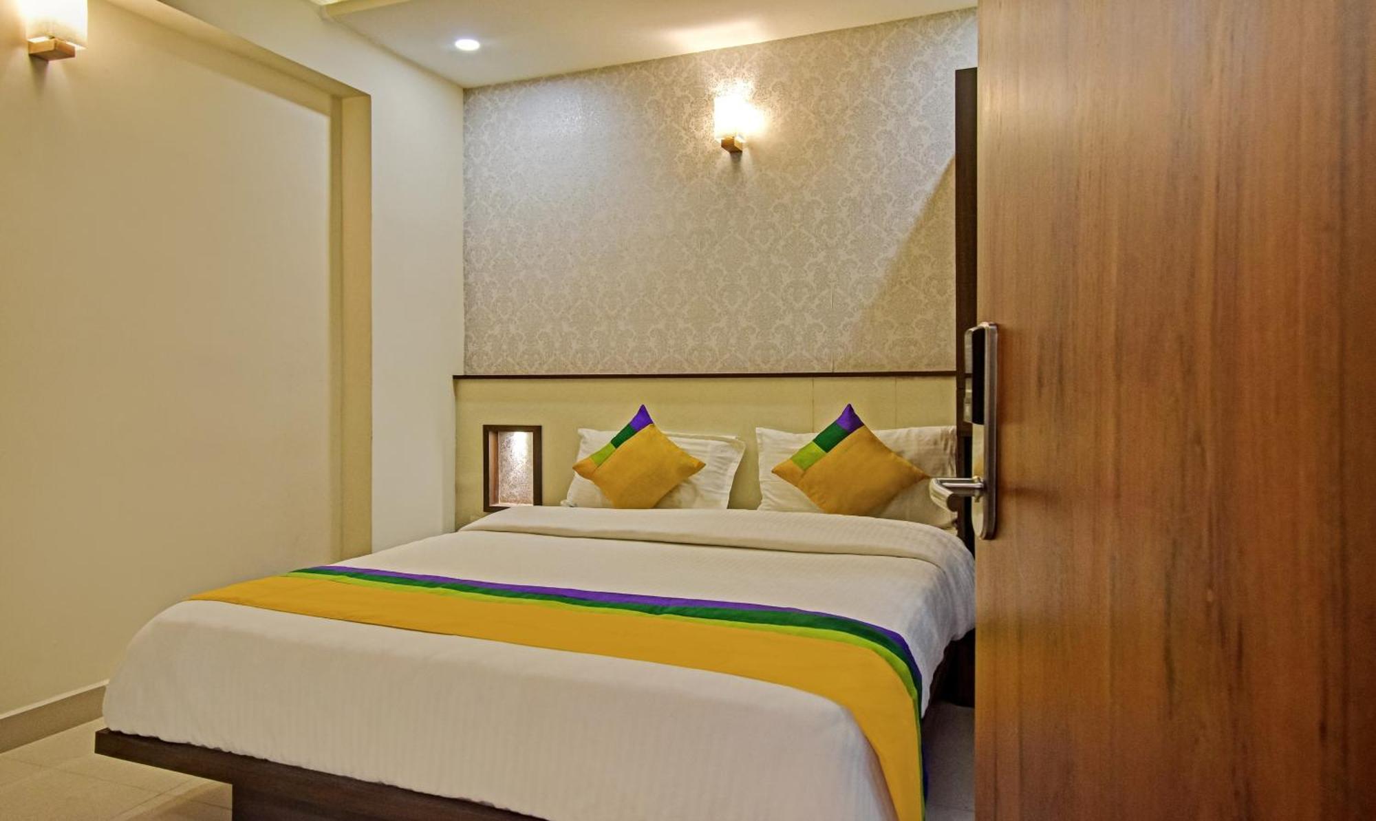 Itsy Hotels Deluxe Inn Ченнаи Экстерьер фото